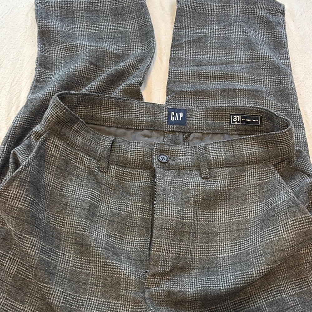 GAP Gray Dress Pants with Classic Plaid Design